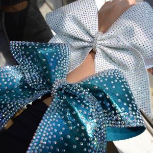 2 competition cheerleading bows
